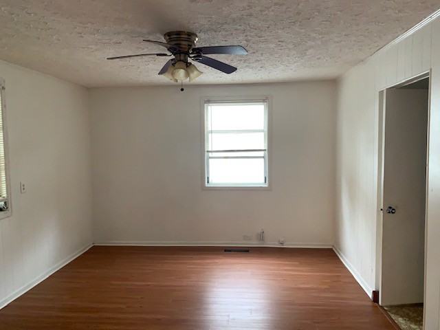 1315 17Th St - Photo 6 of 13