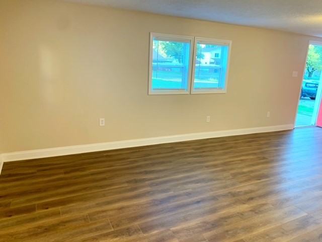 5229 W Kelly St - Photo 2 of 12