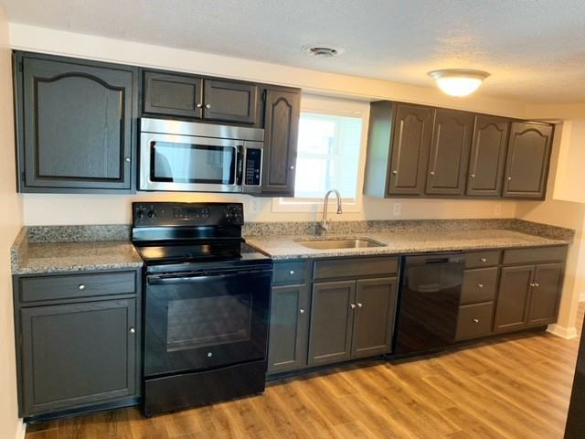 5229 W Kelly St - Photo 3 of 12