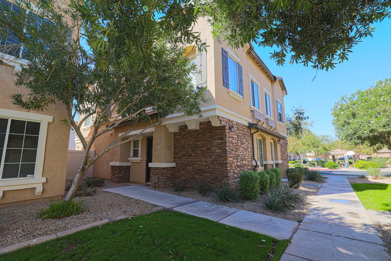 965 W Wendy Way - Photo 2 of 25