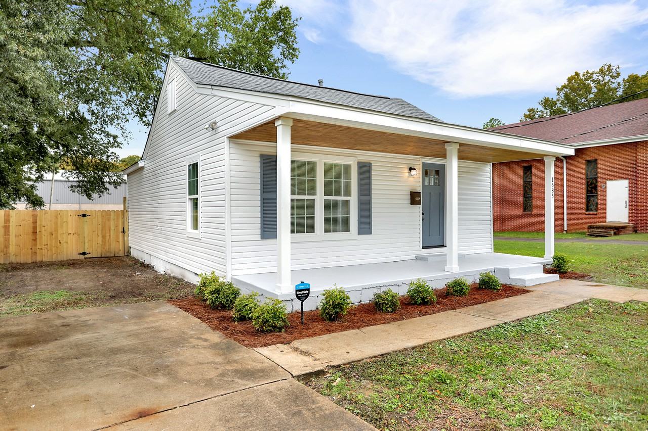 1685 S Goodlett St - Photo 3 of 23