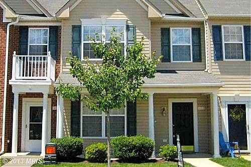 303 Leontyne Pl - Photo 3 of 10