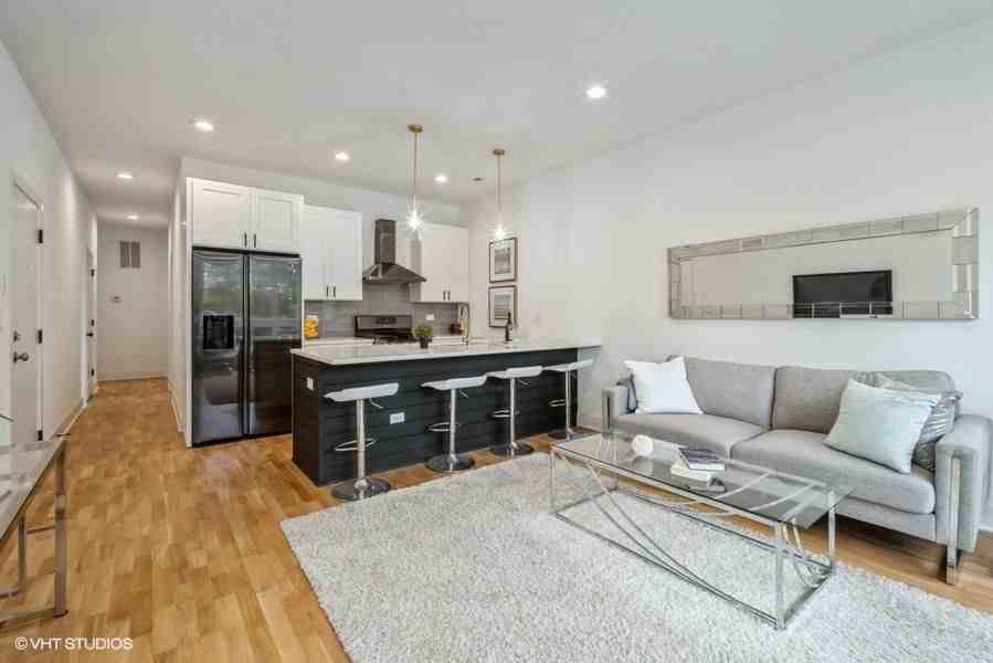 3715 S Giles Ave Unit 2 #2 - Photo 3 of 11