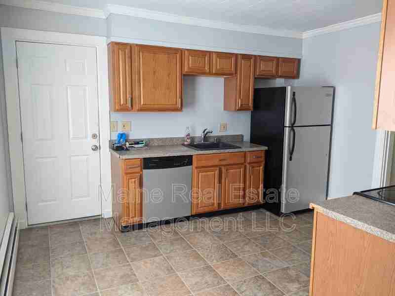 90B Otis St #90B - Photo 2 of 13