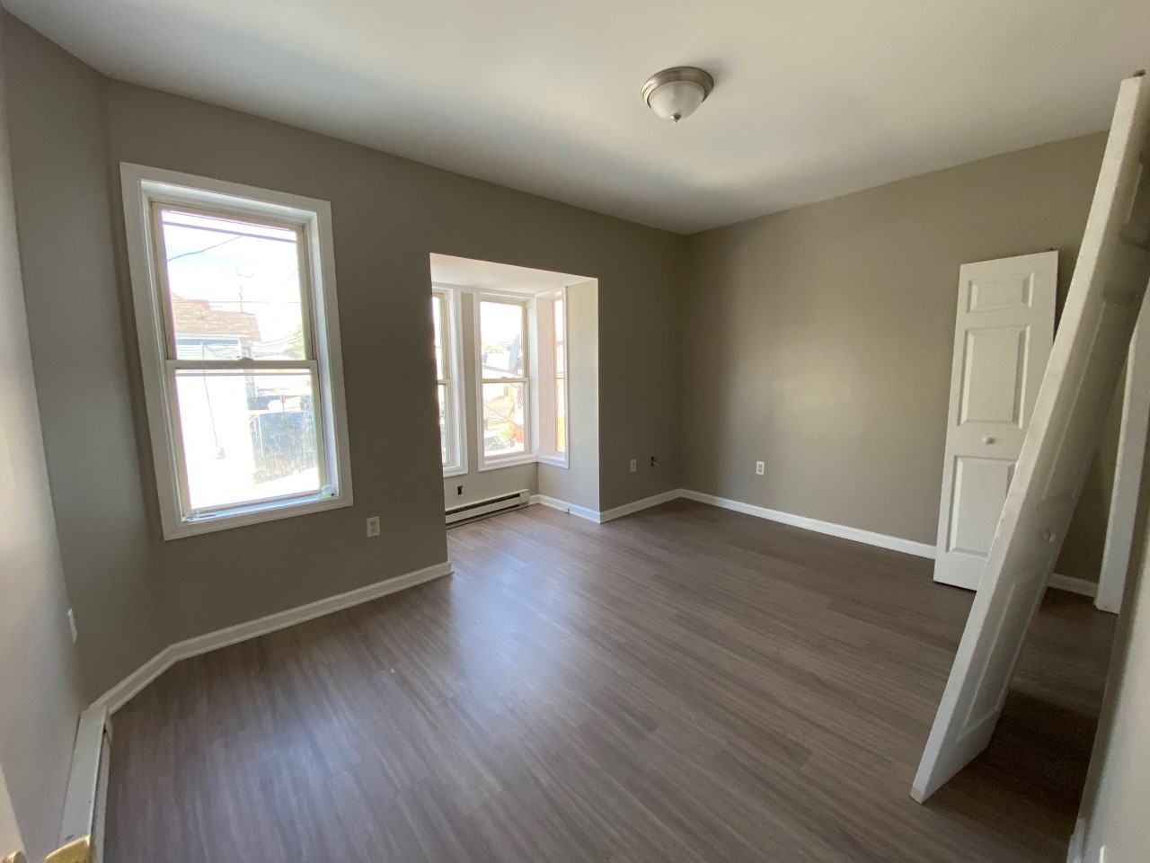 242 N Raleigh St - Photo 3 of 10