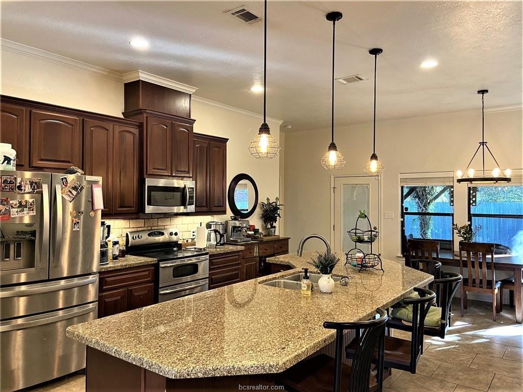 3908 Faimes Ct - Photo 3 of 5