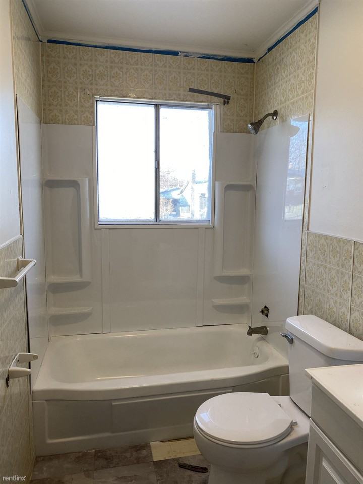 6218 Bermuda Ln - Photo 2 of 7