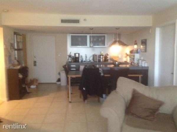 701 S Madison Ave - Photo 2 of 7