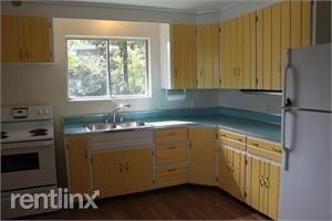 10720 Stoney Point Dr - Photo 3 of 7