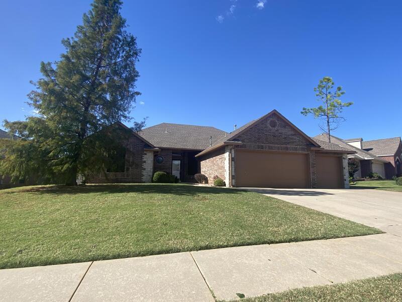 17117 Platinum Ln - Photo 2 of 25