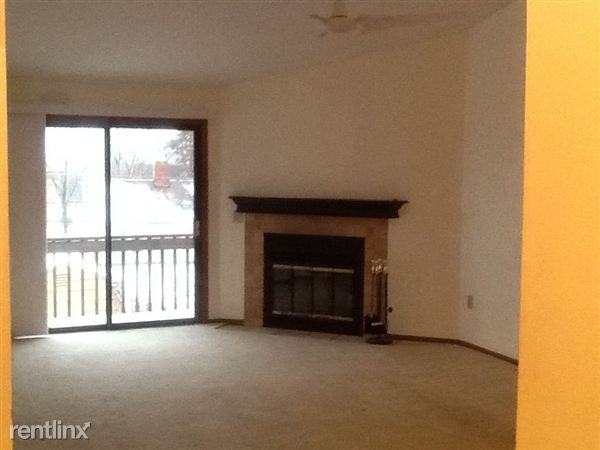 Executive Holmes Estates - Photo 3 of 10