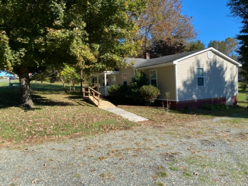 1628 Mebane Oaks Rd - Photo 2 of 49