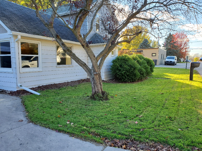 215 Milwaukee St - Photo 3 of 29