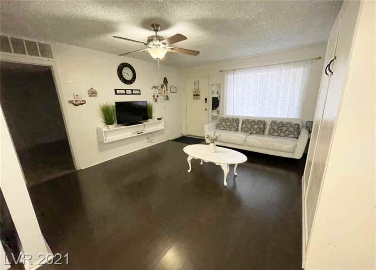 555 S Royal Crest Cir #18