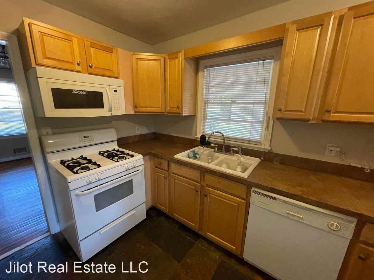 2855 Monticello Pl - Photo 3 of 18