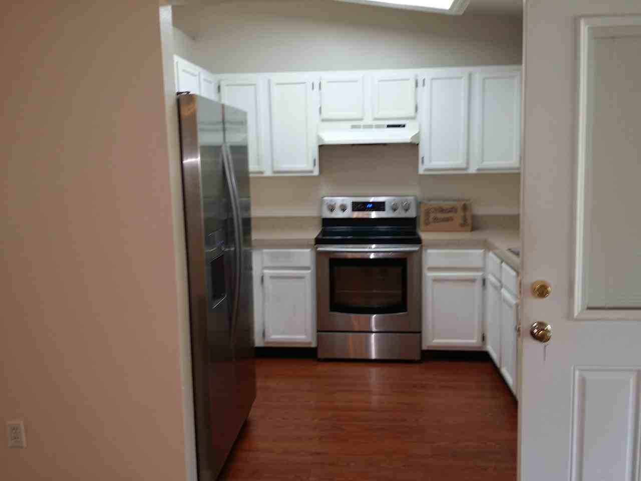 405 Alhambra Ave - Photo 2 of 5