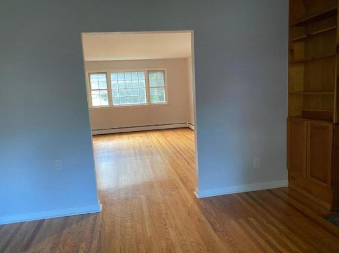 272 Saxer Ave - Photo 2 of 12