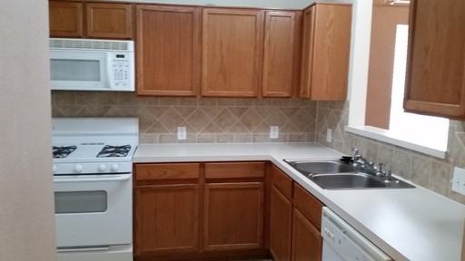 10630 Eagle Trace Ct - Photo 3 of 17