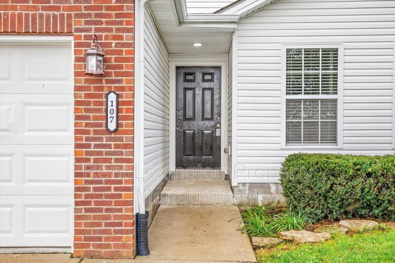 107 Marjorie Pl - Photo 2 of 22