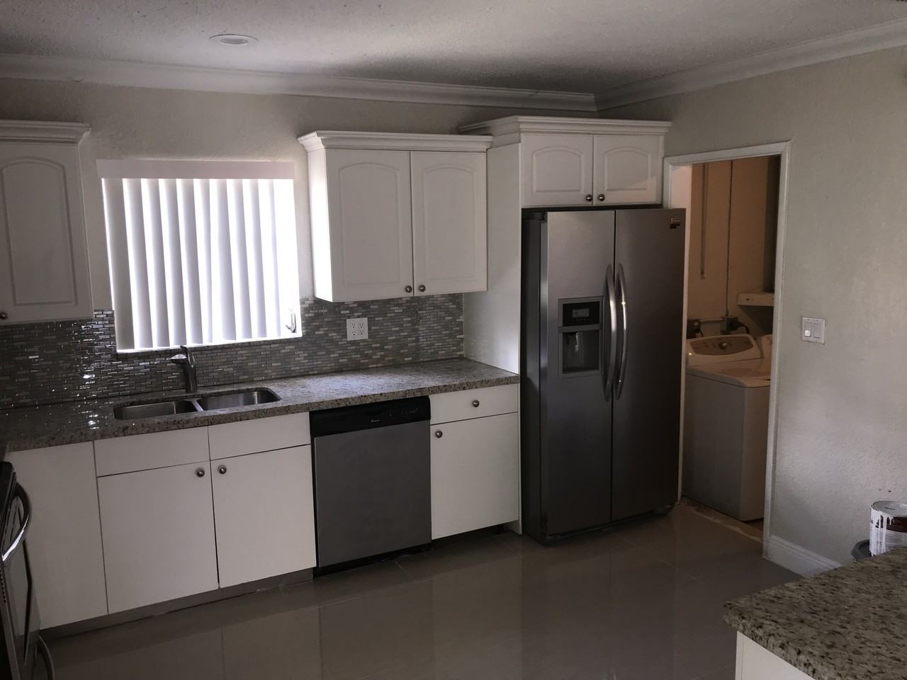 1306 South 29th Avenue - Photo 2 of 16