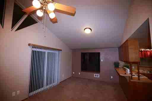 8720 Laguna Dr SW - Photo 3 of 15