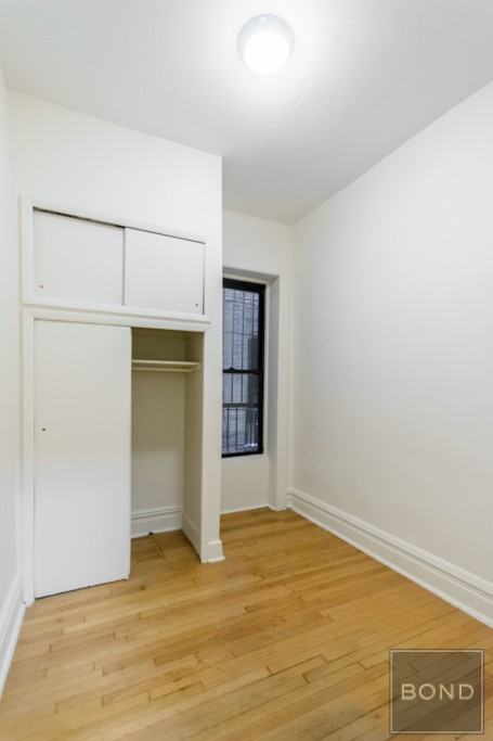 Broadway & West 80th St #ts