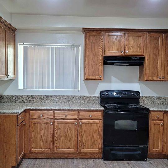 11516 Eucalyptus Ave #B - Photo 3 of 11
