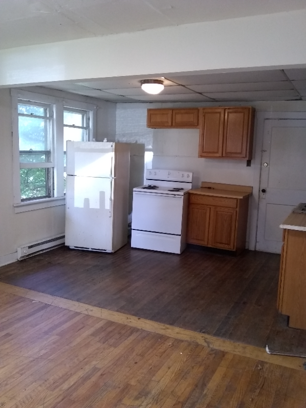 511 E Beaver Ave - Photo 3 of 7