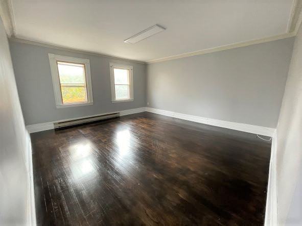 315 King St W #2UPPER - Photo 3 of 20