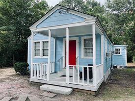 511 Louise St #1 - Photo 2 of 8