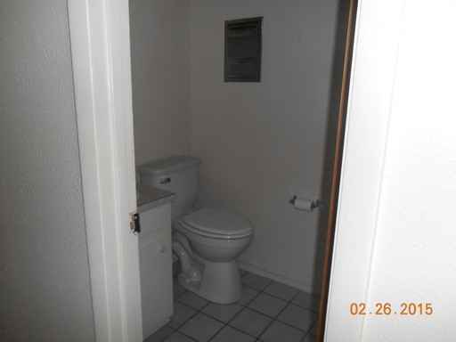 2108 SE 25th Ave - Photo 2 of 8