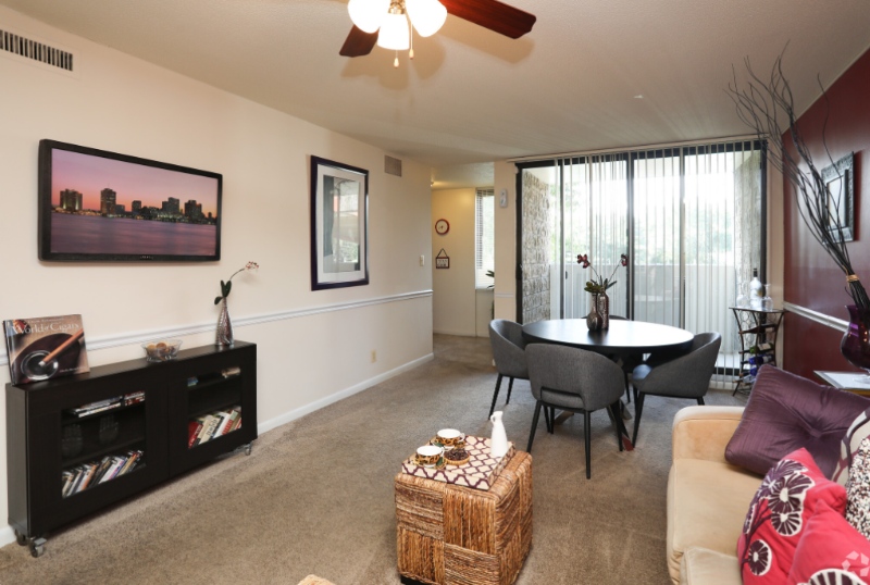 6731 New Hampshire Ave - Photo 2 of 9