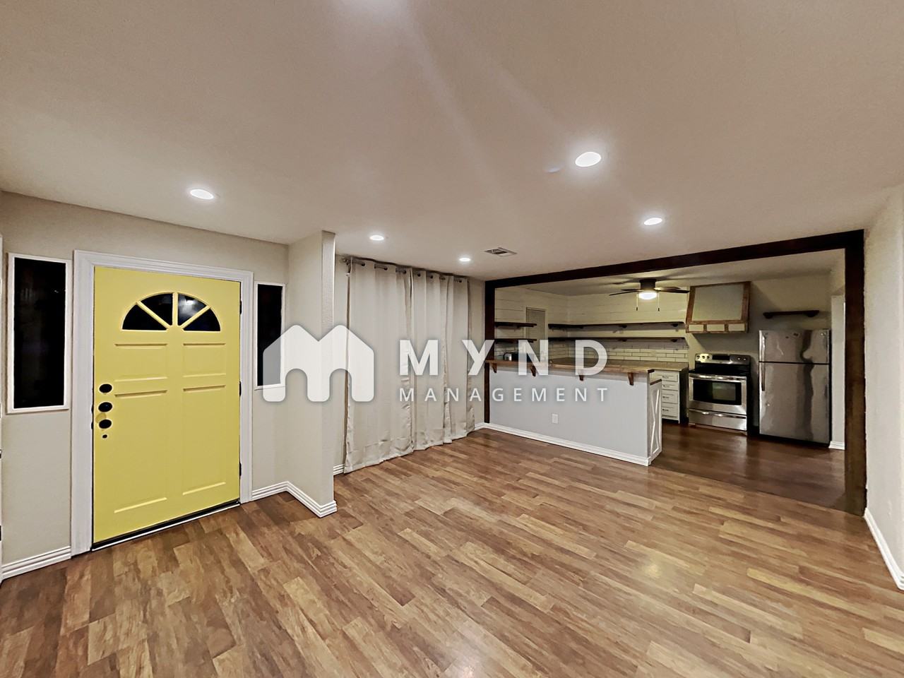 1100 N Griffitt St - Photo 2 of 18