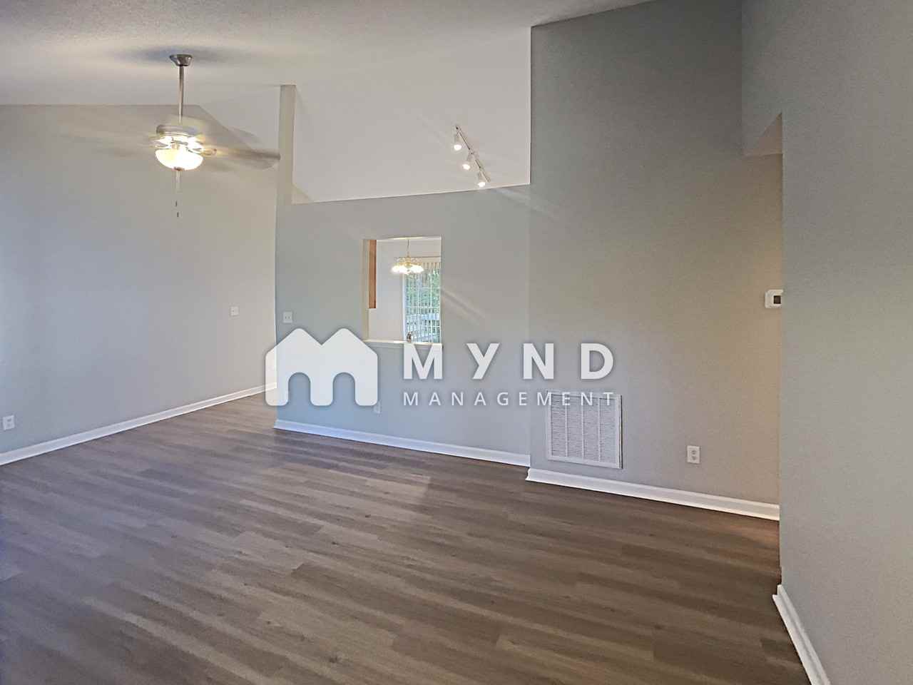 46 Shire Ct - Photo 2 of 20