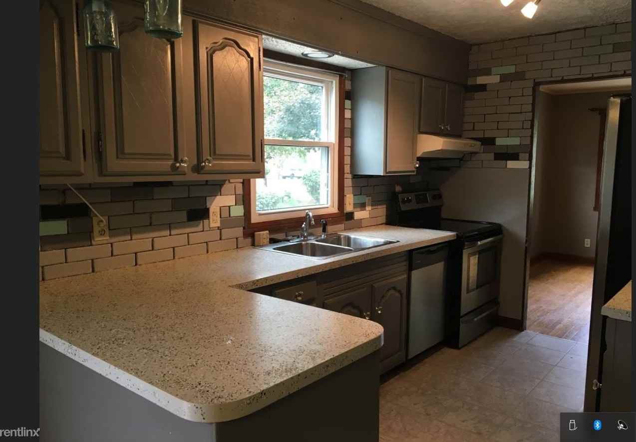 3638 Arden Blvd - Photo 2 of 9