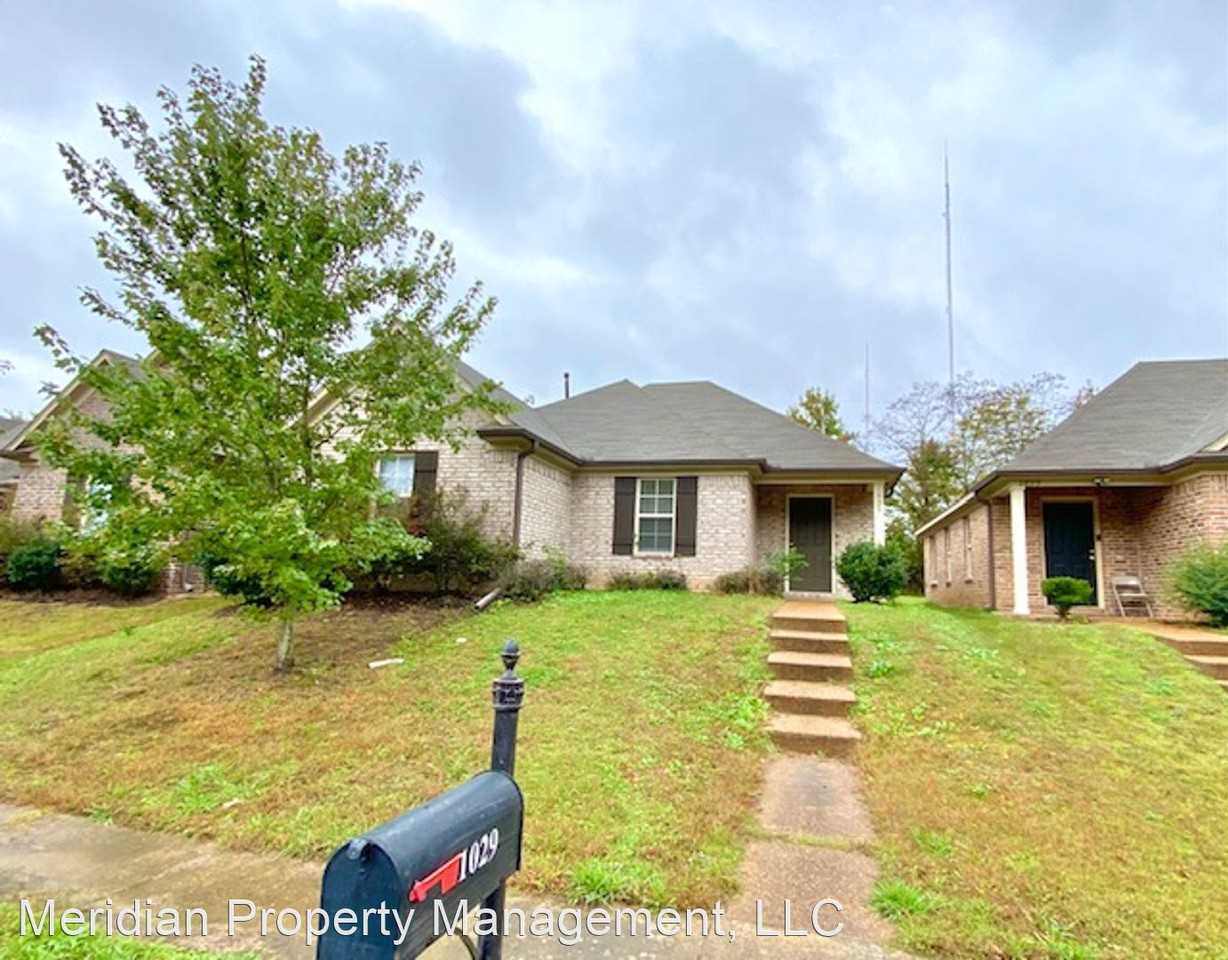 1029 Crayton Ridge Ct - Photo 3 of 13