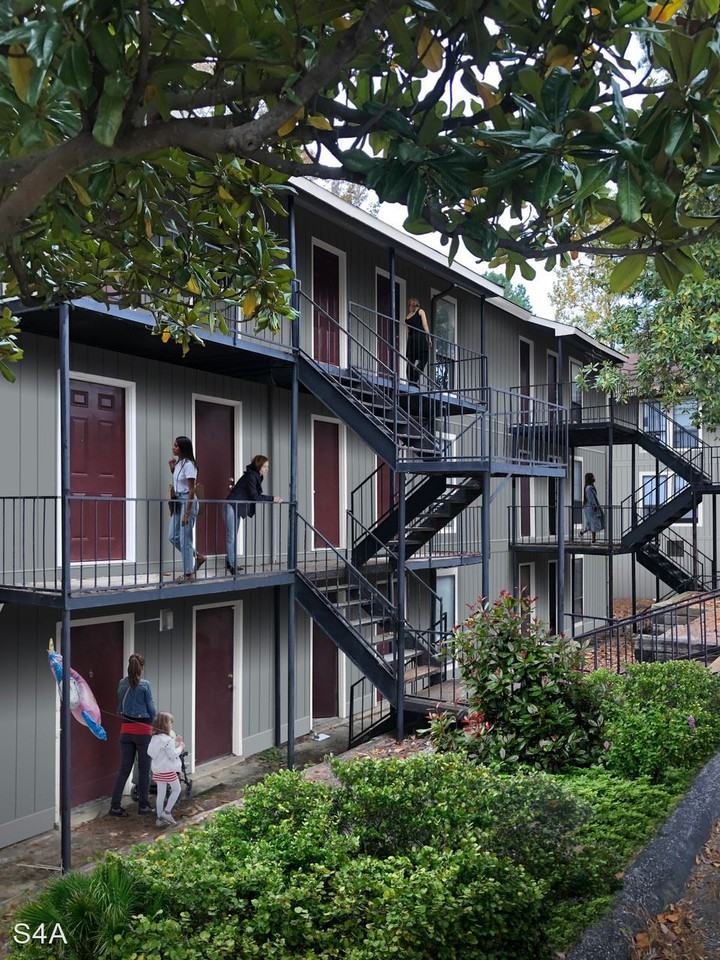 Charter Oak Apartments - Photo 3 of 8