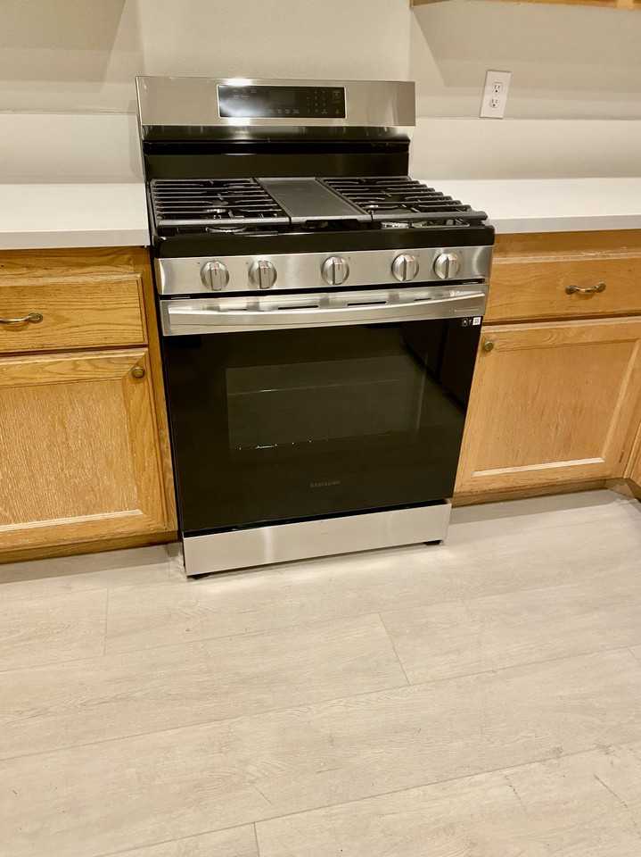 1433 Iron Springs Dr - Photo 2 of 24