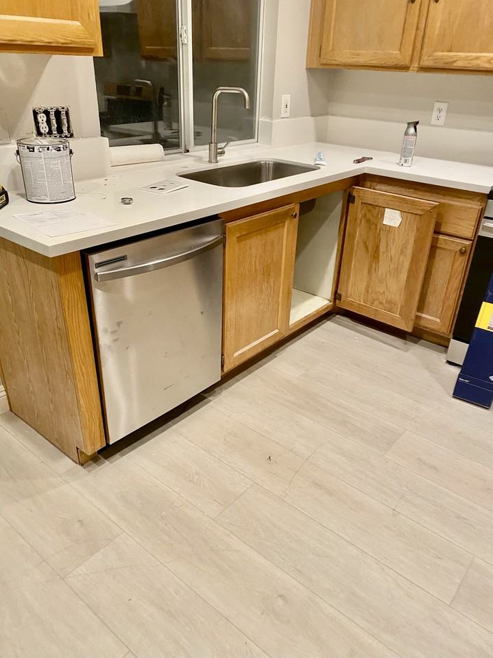 1433 Iron Springs Dr - Photo 3 of 24