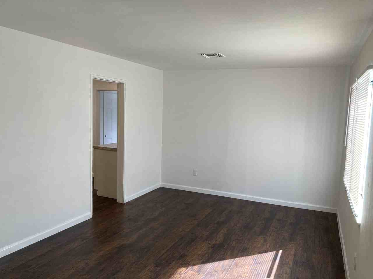 1300 21st St S - Photo 2 of 19