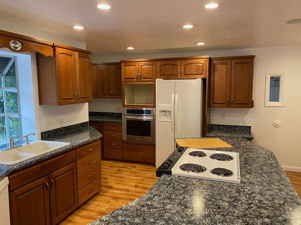 1093 Lamplighter Dr - Photo 4 of 20