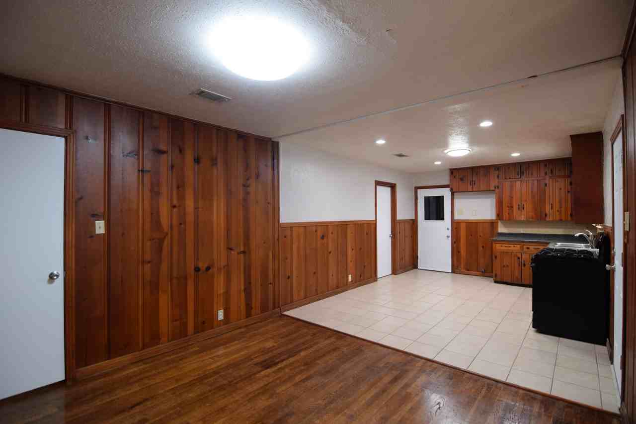 1417 Live Oak Dr - Photo 5 of 19