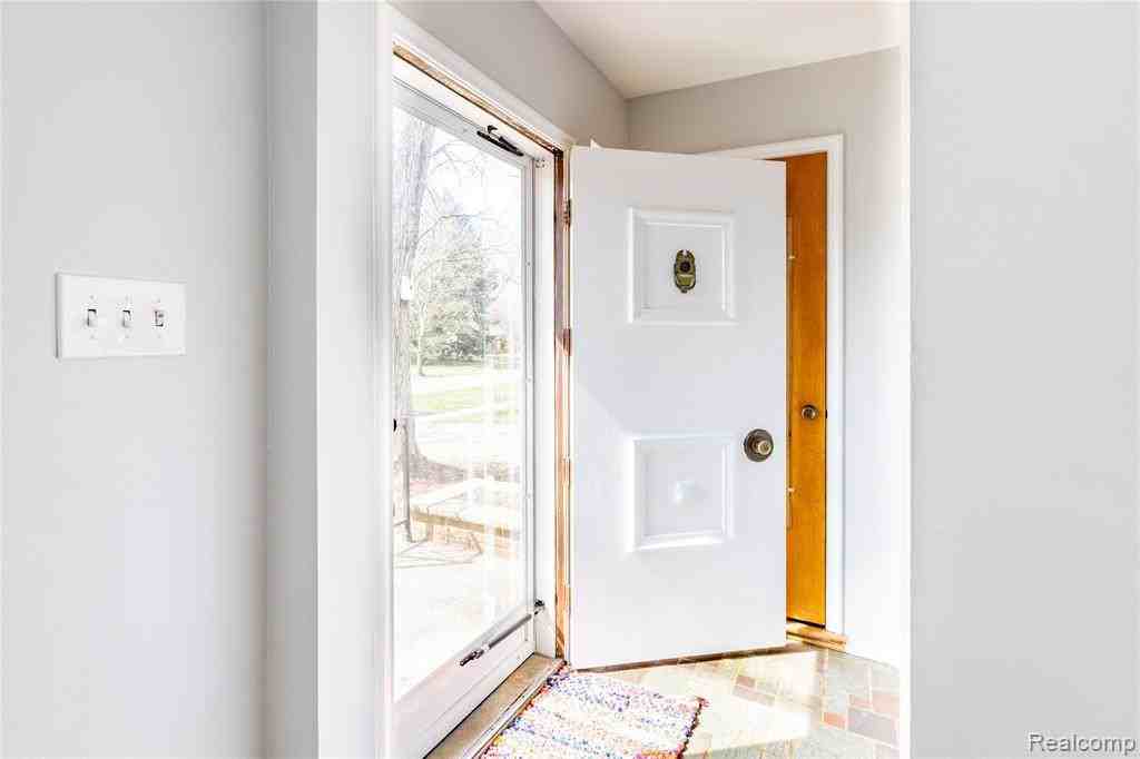 34006 South Hampshire Street - Photo 2 of 27