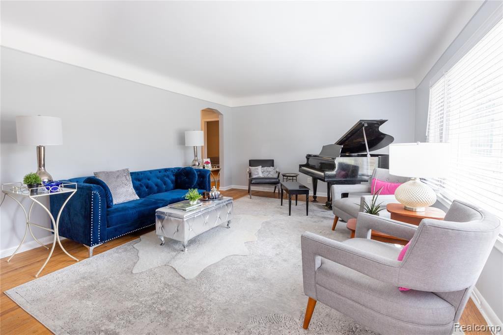 34006 South Hampshire Street - Photo 3 of 27