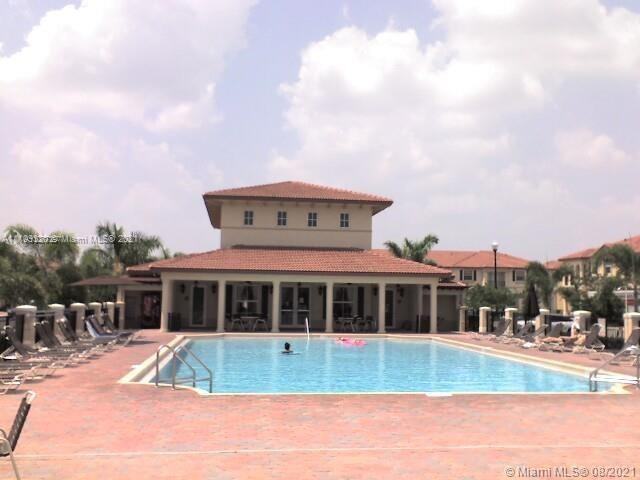 12991 Southwest 132nd Terrace #12991 - Photo 3 of 3