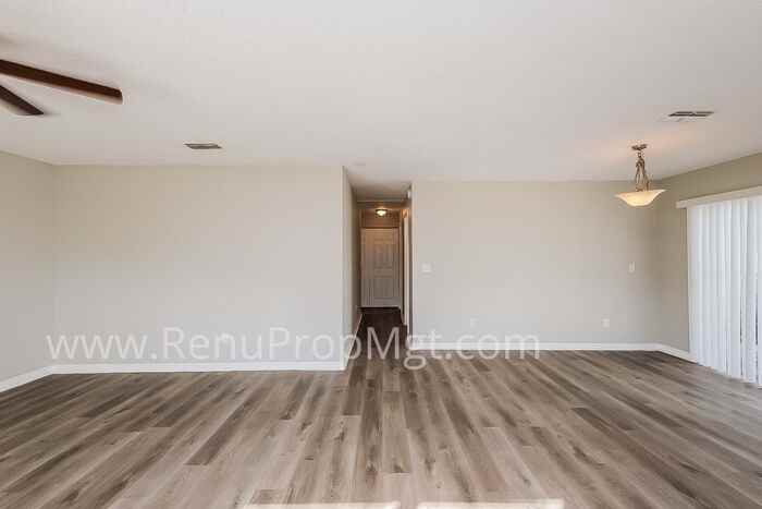 919 18th St S - Photo 2 of 15