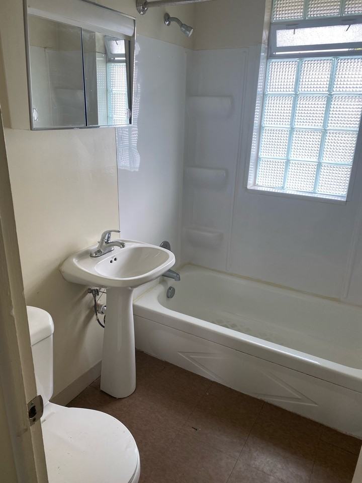 2165 West Mound Street #D - Photo 5 of 13