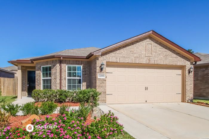 12006 Powderhorn Ln - Photo 2 of 16