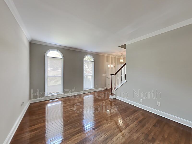 6513 Cardinal Forest Ct - Photo 3 of 23