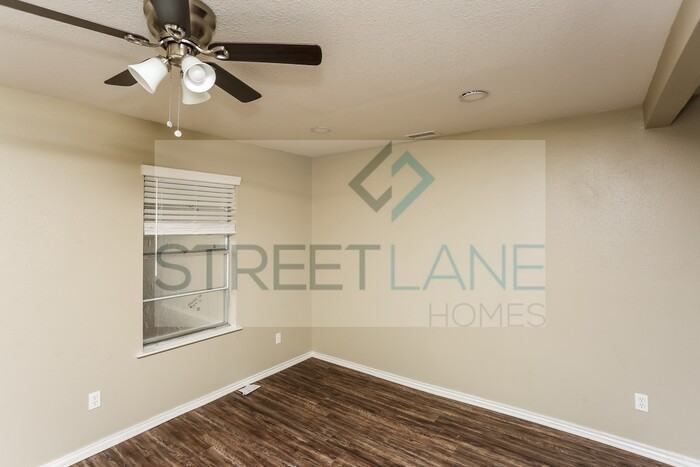 4725 Highway Dr - Photo 3 of 14